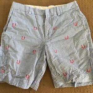 Vineyard Vines seer sucker shorts